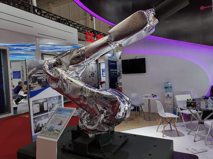 第14界中國(guó)航展-(智能輔助裝置外衣材料) 第14界中國(guó)航展-(智能輔助裝置外衣材料)